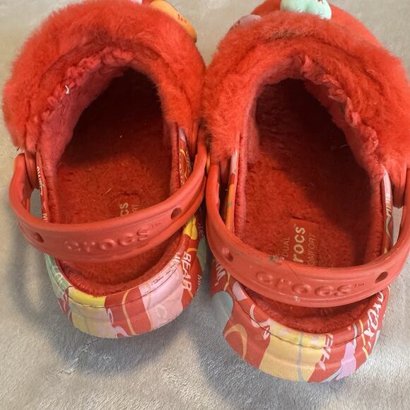 SWEETHEARTS X CROCS US 10 M / 12 W Shoes Fuzzy Red Valentines Day - Picture 2 of 8